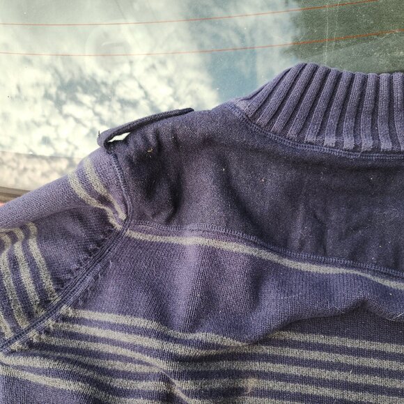 X brand knit sweater, military style shoulder buckle Men's Medium with elbow pad - Picture 3 of 5